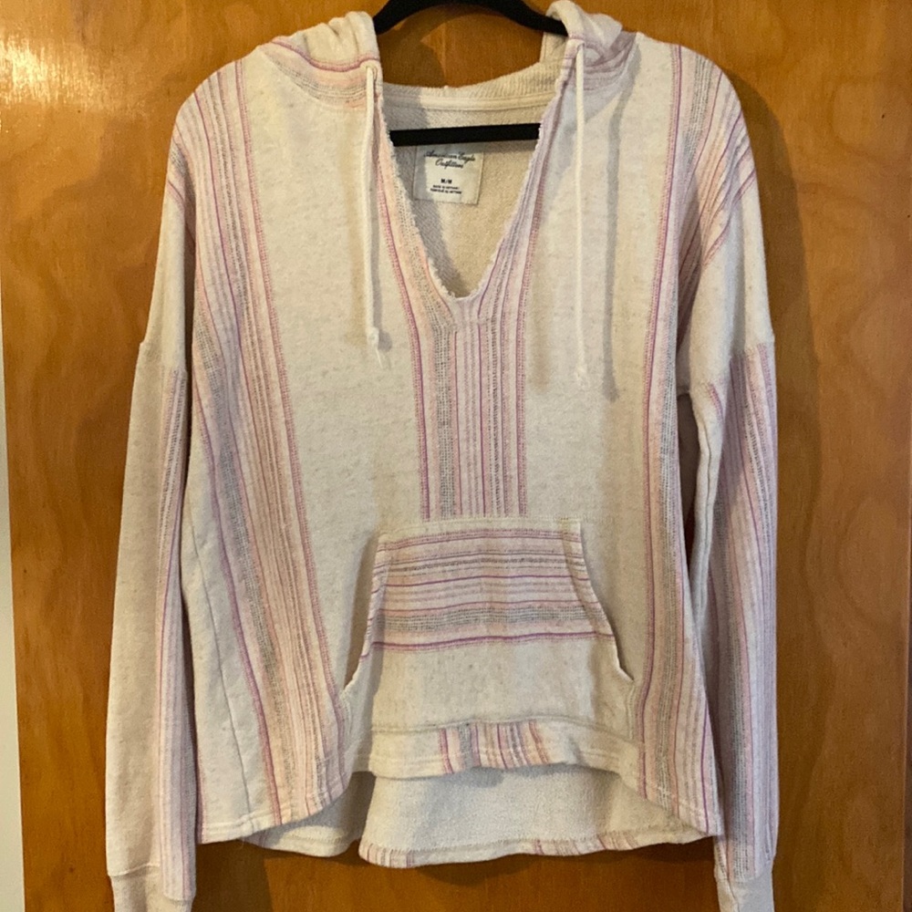 Lightweight sweater